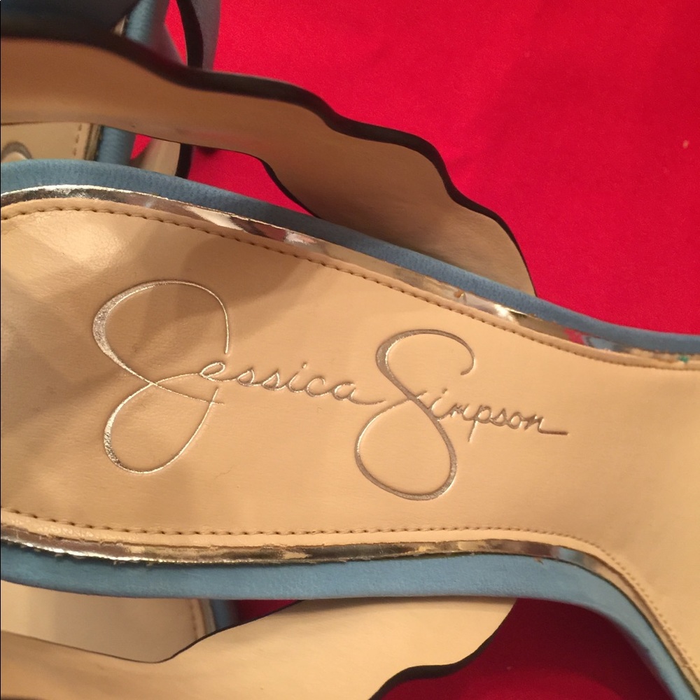 Shoes - Picture 4 of 5